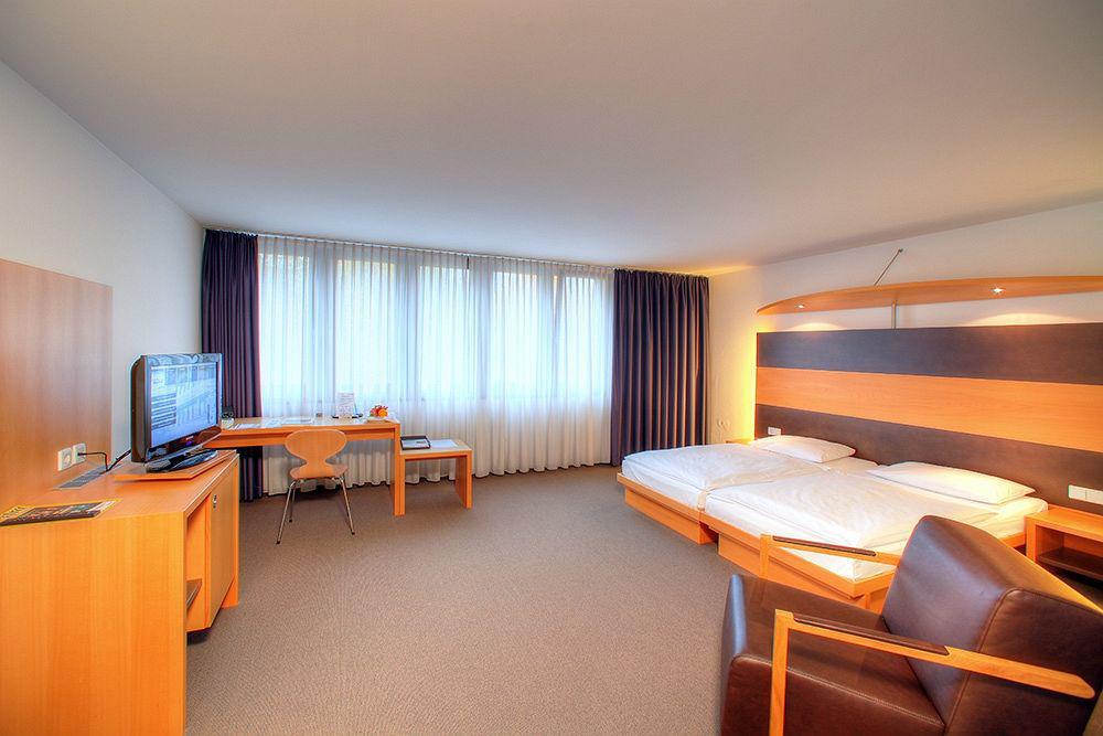 Hotel Berlin Sindelfingen Exterior foto